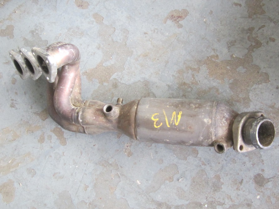 BMW M3 Exhaust Manifold Catalytic Converter W 69K SHORT PIPE 5530871